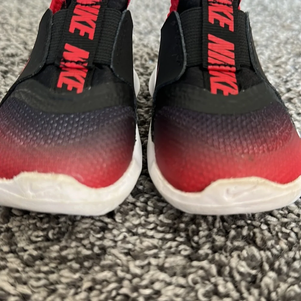 Baby Nike Flex Runner Size 4 Easy On Slip On